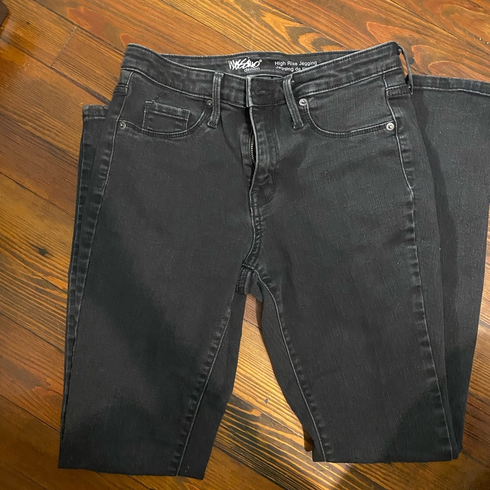Black jeggings